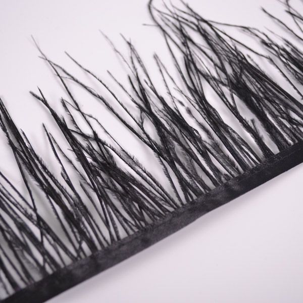 Bandă - pene de struț 10-15 cm neagră