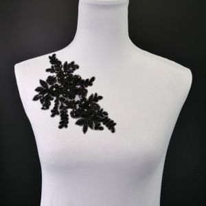 Aplicație pentru rochie buchet negru - partea dreaptă